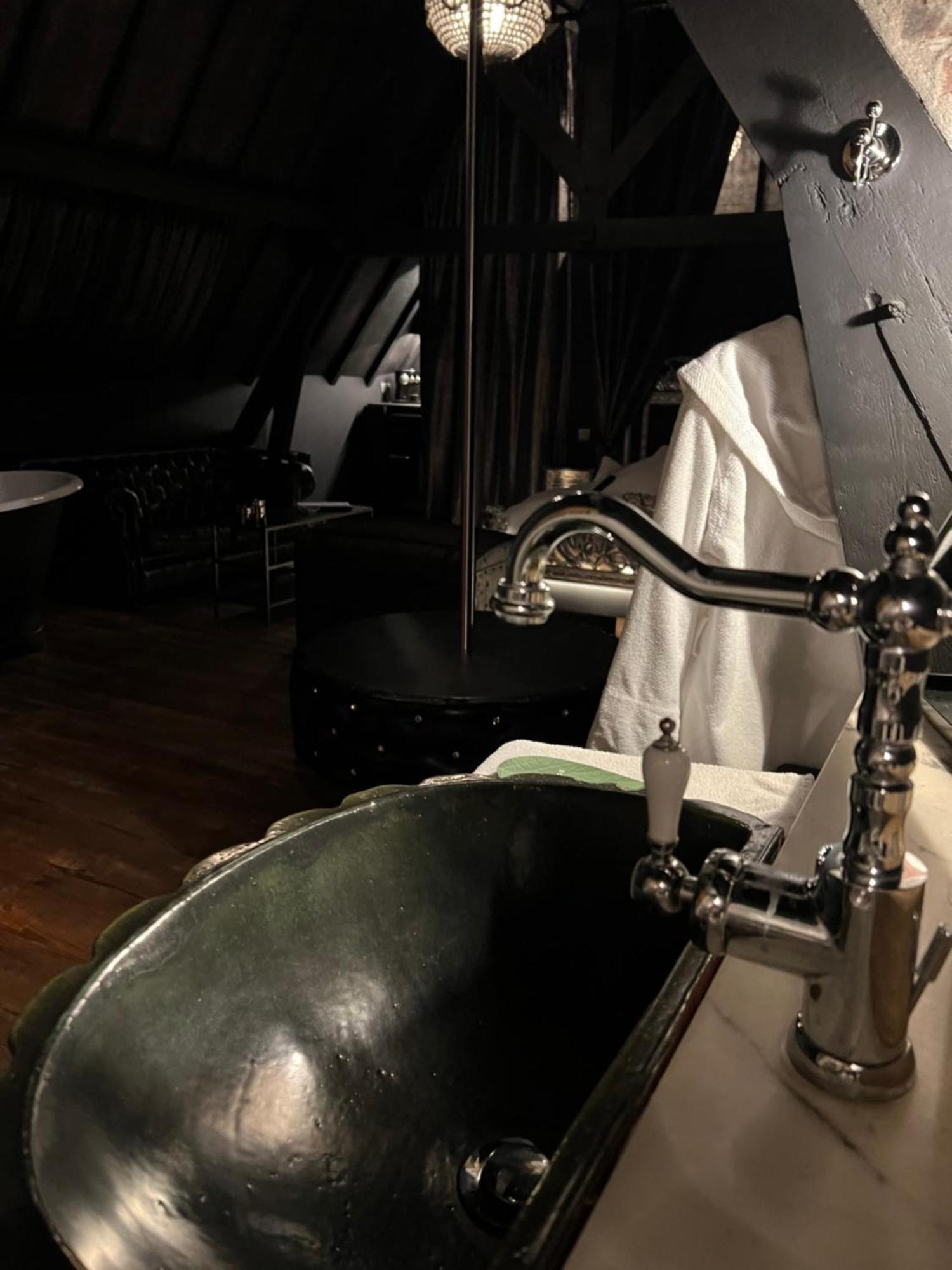 Domaine 10 Hotel Schore Bagian luar foto